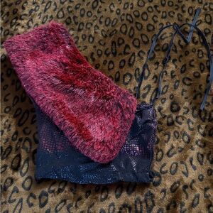 Chic Black and Red Women's Crop Top